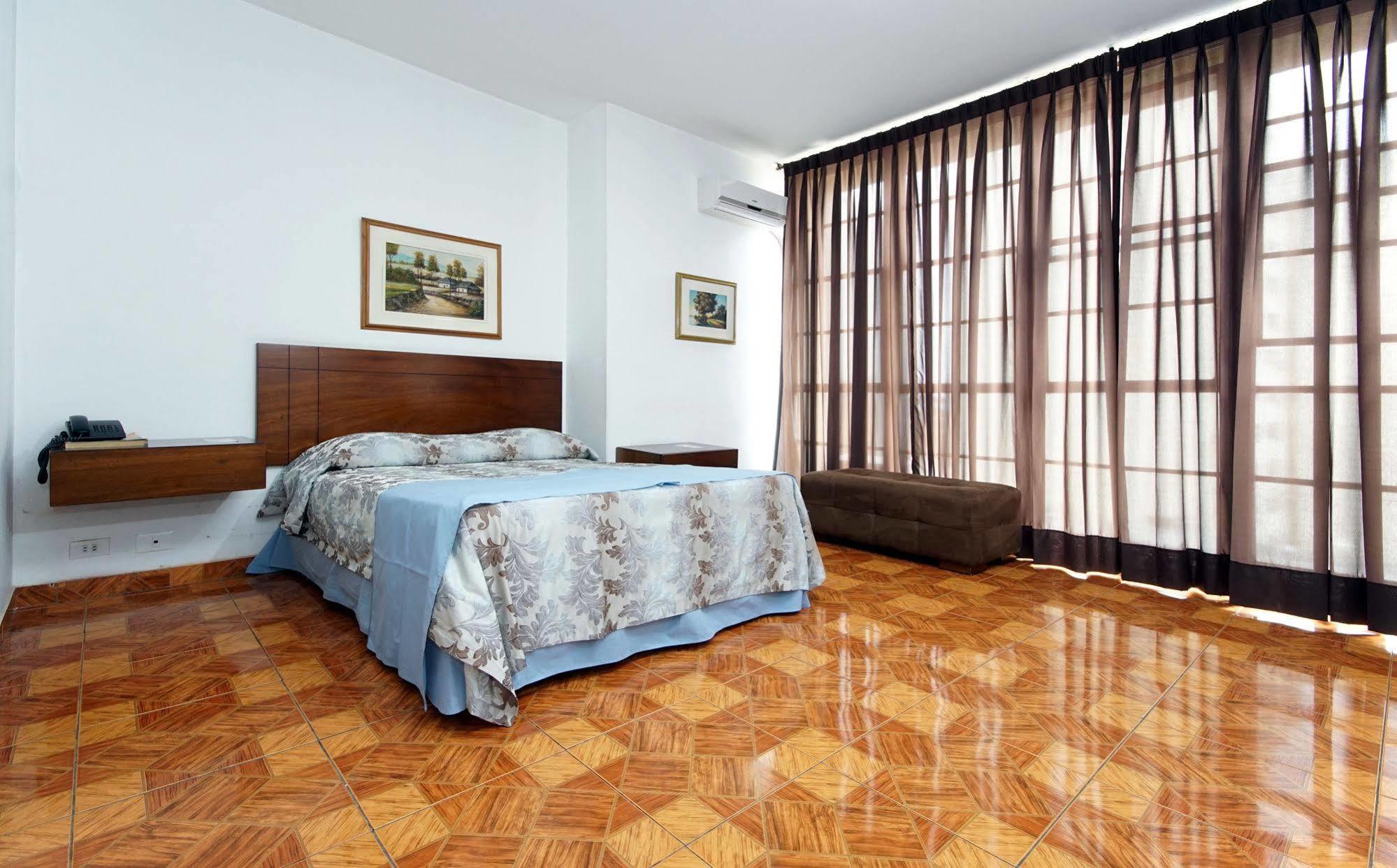 Hotel Royal Plaza Cali Zewnętrze zdjęcie