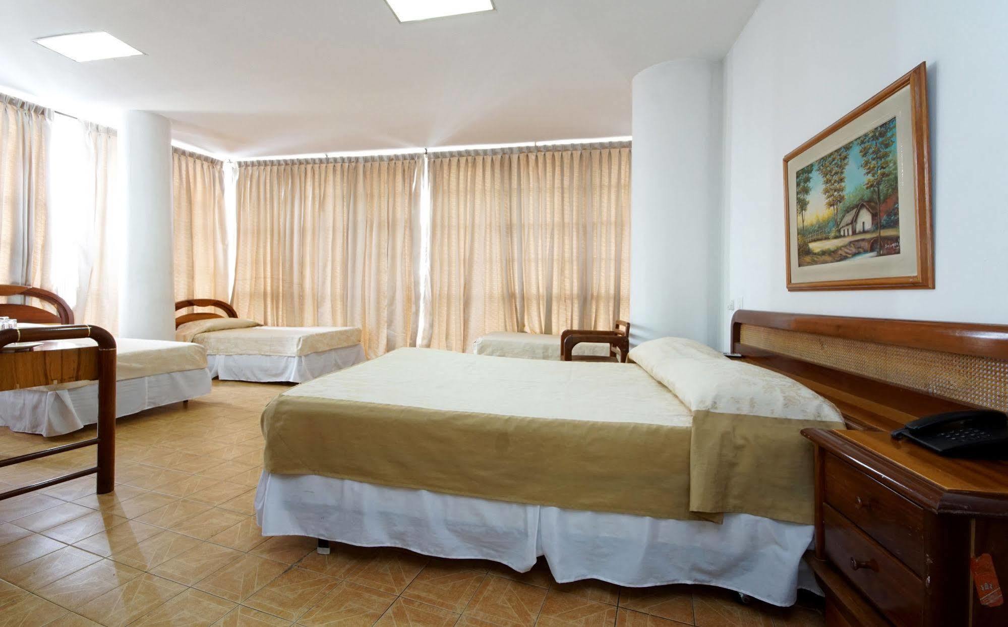 Hotel Royal Plaza Cali Zewnętrze zdjęcie