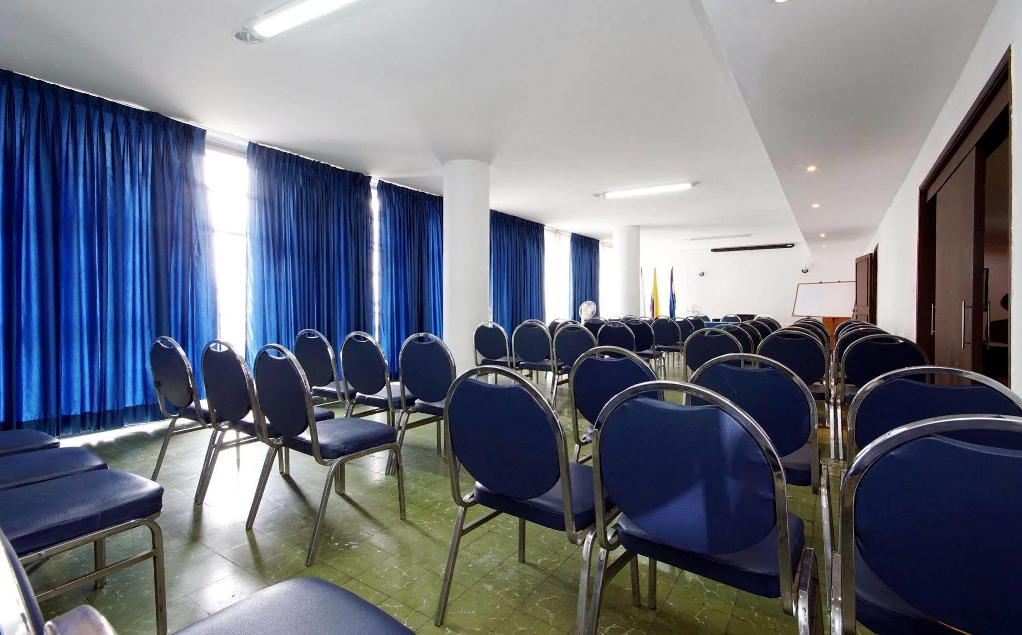 Hotel Royal Plaza Cali Zewnętrze zdjęcie