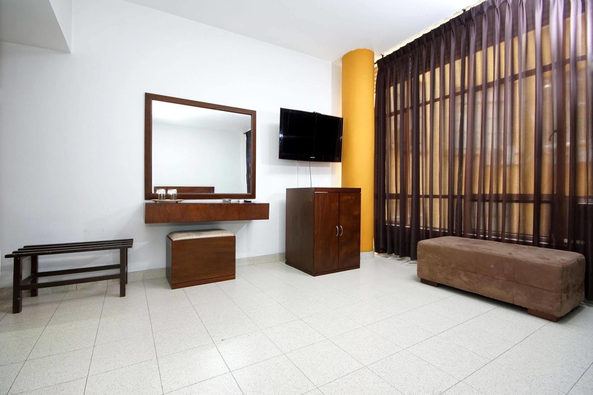 Hotel Royal Plaza Cali Zewnętrze zdjęcie